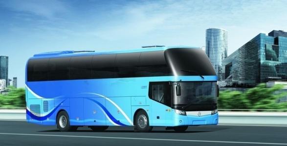 【深圳租大巴平臺(tái)】盎然美景，鴻鳴伴您一路踏春前行！